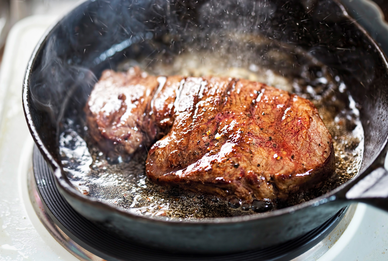 Deixar a carne descansar ajuda a absorver sabores