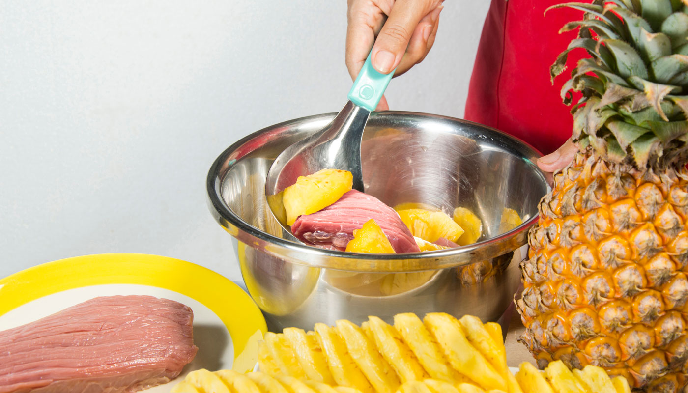 Conheça dois truques para deixar qualquer corte de carne bem mais macio