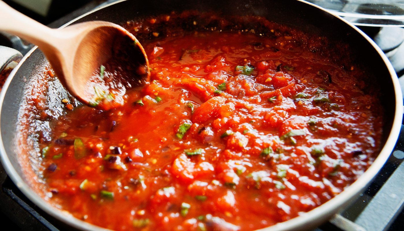 Como fazer molho de tomate caseiro: dicas simples garantem preparação perfeita