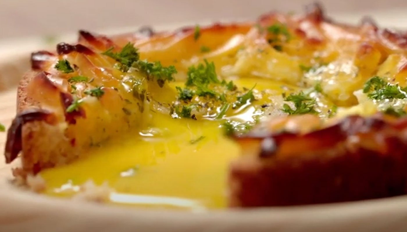 Esta receita vai elevar seu pão com ovo: prato fica com cara de refeição de hotel